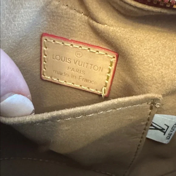 Louis Vuitton Brown Monogram Heart Bag BRAND NEW IN BOX - Picture 3 of 4